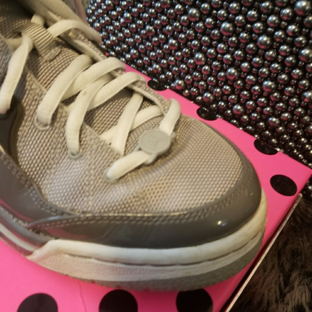 SOLD Big Kids Grey Nike High Top Jordans - Picture 6 of 8